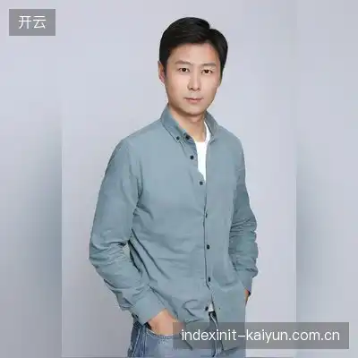邱雅